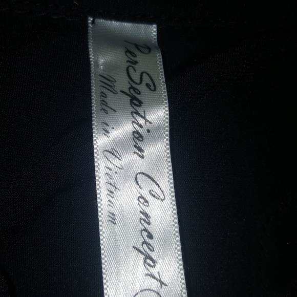 Like New Per Septions Concept blouse - Picture 6 of 6